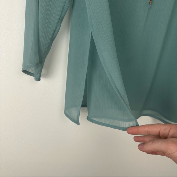 Mix it Petite Women’s Top Size Large Green Sheer Embroidered Sequin Maximalist - Picture 7 of 10